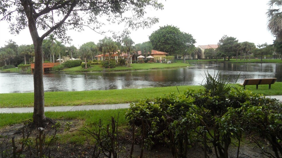 Building Photo - 10749 Cleary Blvd