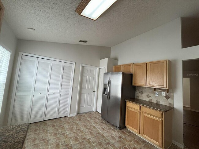 Building Photo - 12412 Castlemain Trail