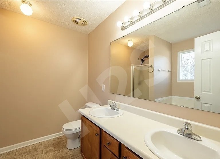Building Photo - 1476 Aultroy Dr