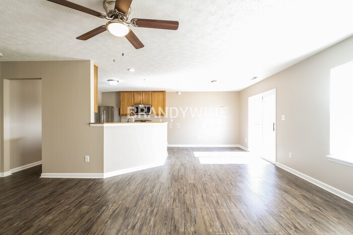 Building Photo - 2733 Dawnlake Dr