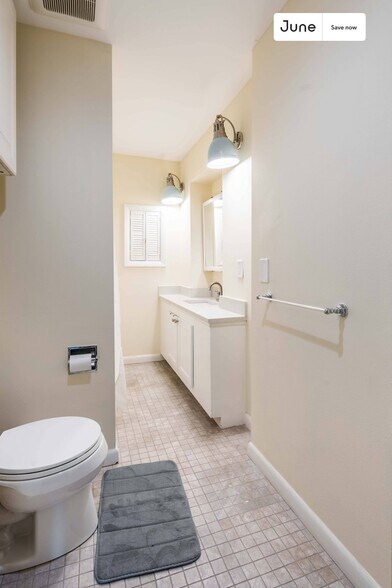 Building Photo - 121 Salem St