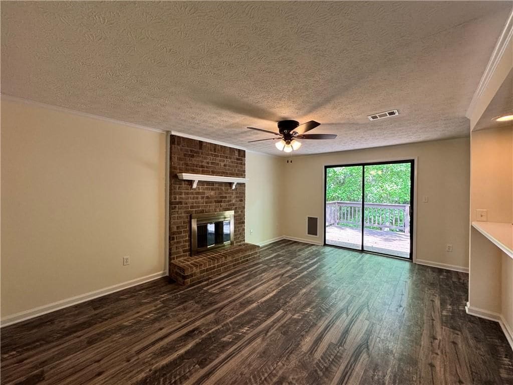 Building Photo - 440 Hembree Forest Cir