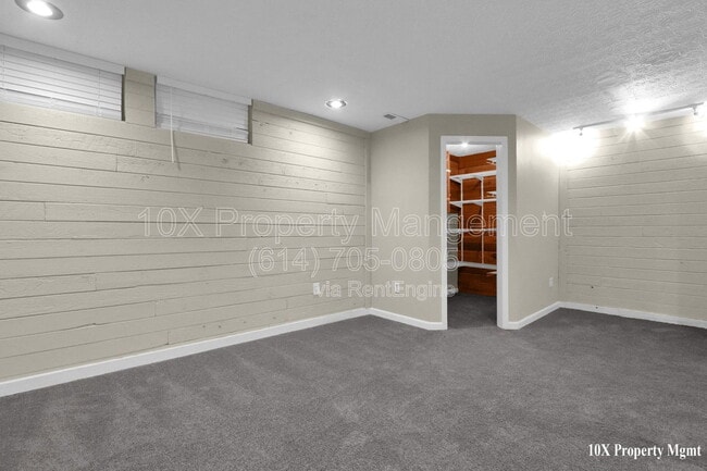 Building Photo - 8707 Glencanyon Dr