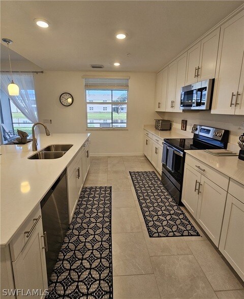 Building Photo - 5739 Oakmont Ct