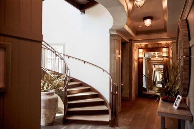 Building Photo - 650 Enterprise Blvd