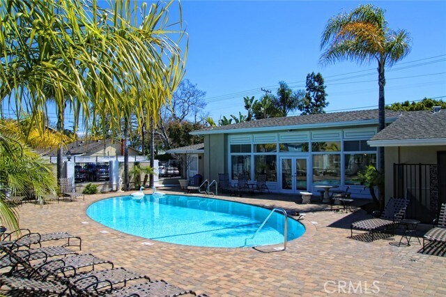 Building Photo - 1741 Tustin Ave