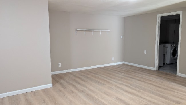 Building Photo - 2416 5th Ave N