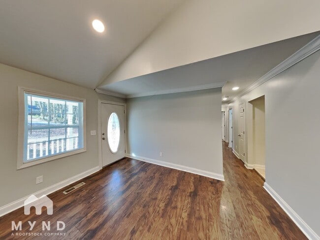 Building Photo - 8800 Vagabond Rd