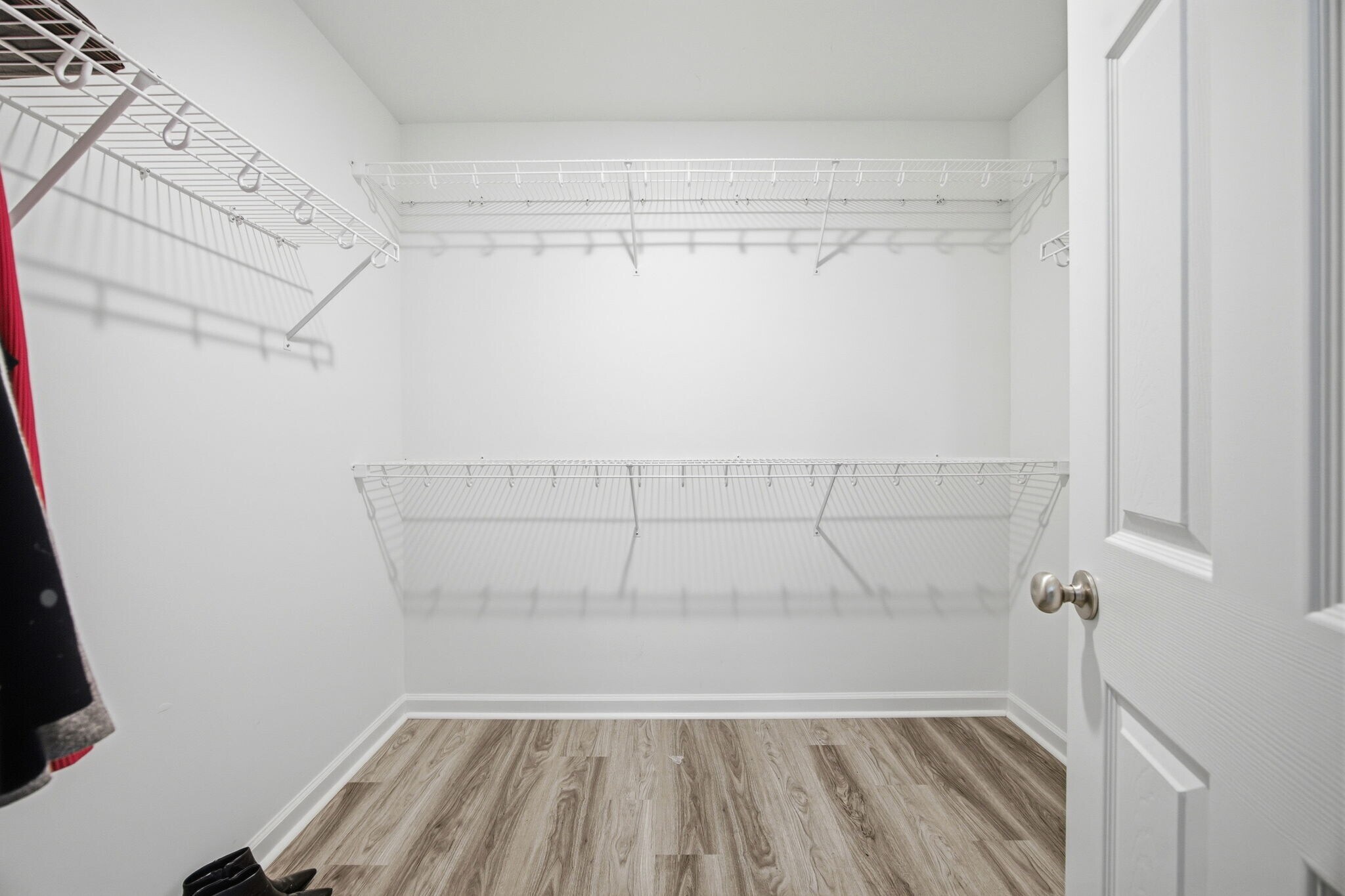 Building Photo - 2948 Lashmit Dr