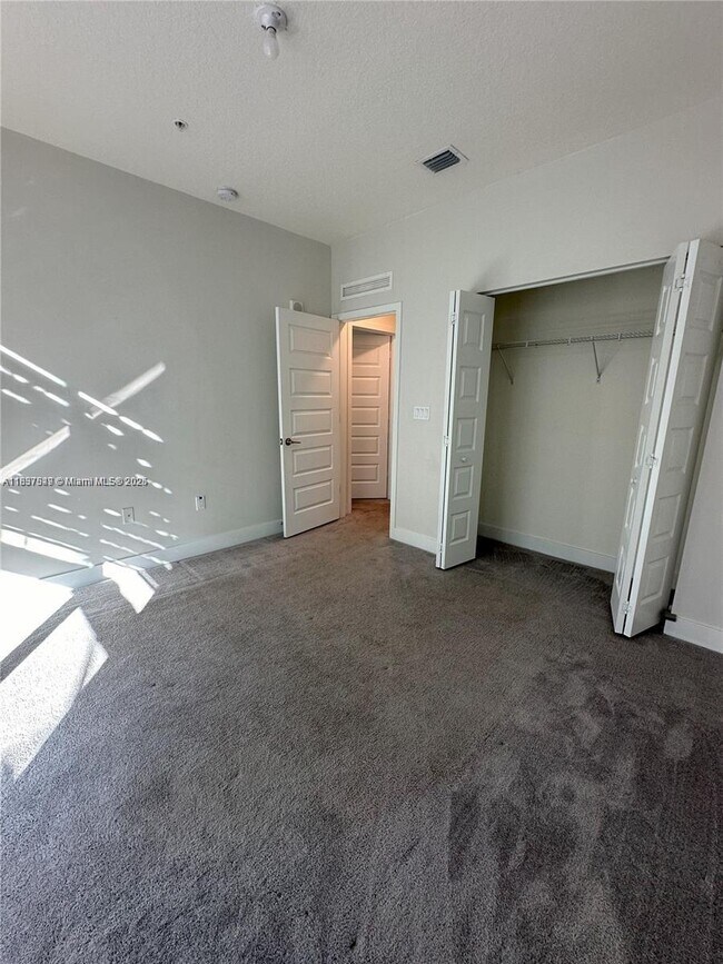 Building Photo - 4670 NW 84th Ave