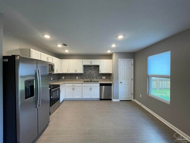 Building Photo - 4328 Jitterbug St