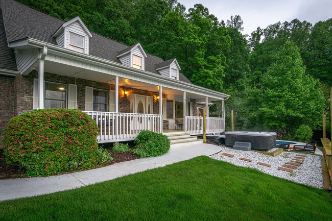 Building Photo - 54 Hyder Ln