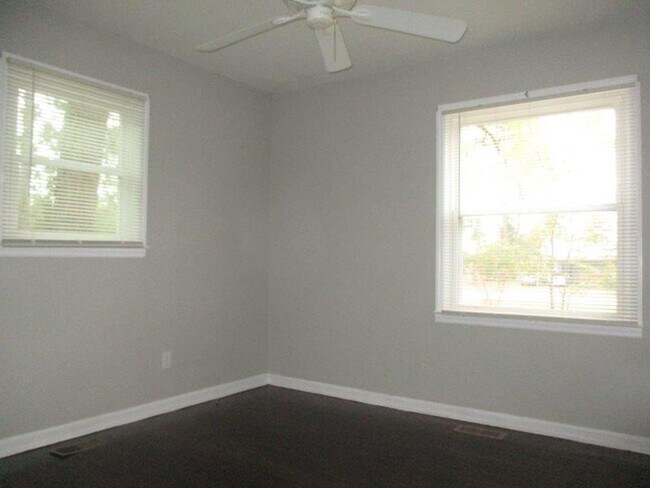 Building Photo - 6430 Waldos Beach Road~Fayetteville NC 28306