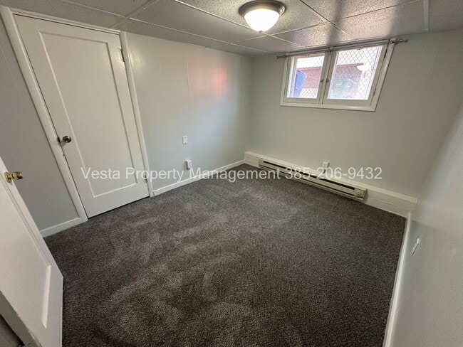 Building Photo - 1082 Doxey St