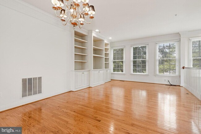 Building Photo - 172 Cameron Station Blvd