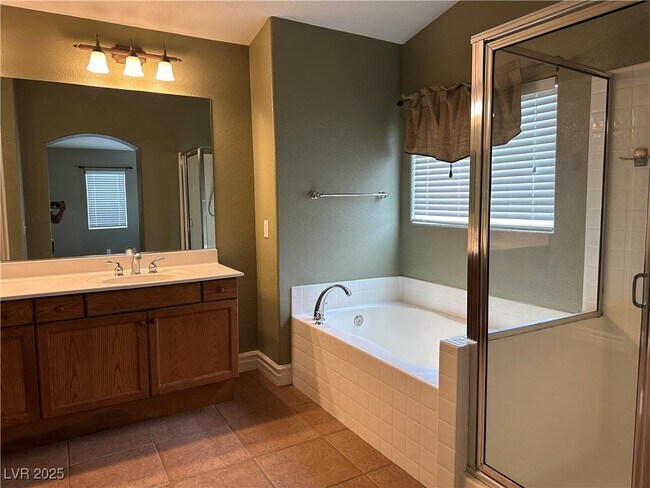 Building Photo - 362 Dogleg Dr