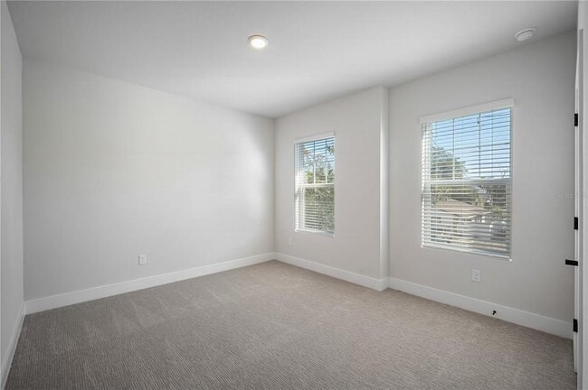 Building Photo - 406 N Westland Ave