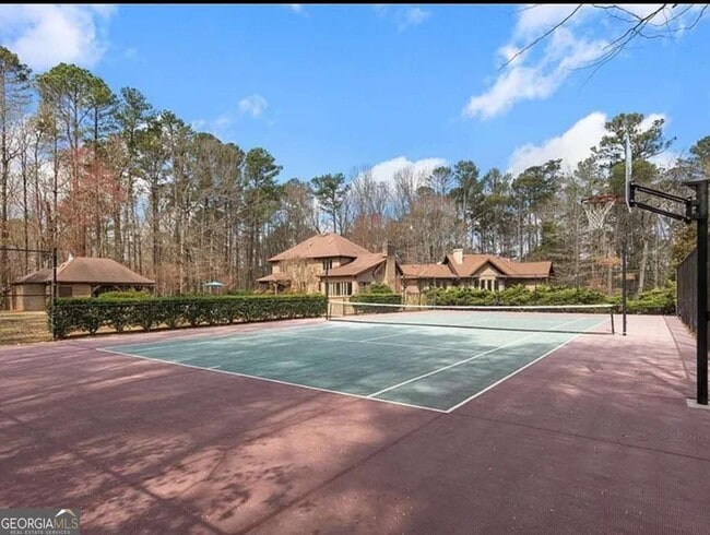 Building Photo - 15905 Westbrook Rd