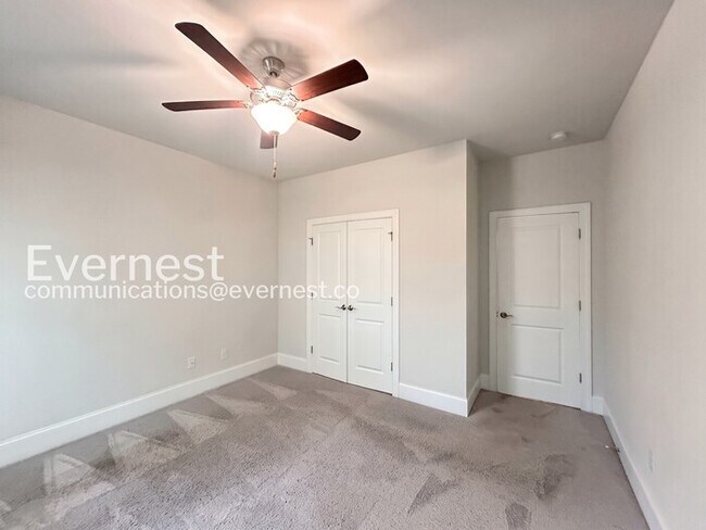 Building Photo - 309 Caledonia Ct