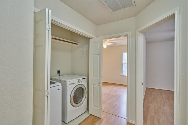 Building Photo - 298 Sentry Maple Pl