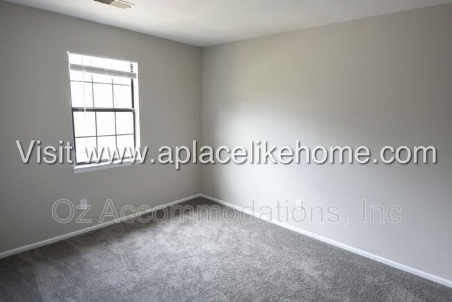 Building Photo - 3139 Eaton St