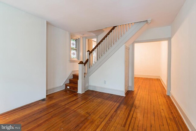 Primary Photo - 503 Seville St