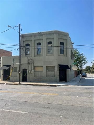 Building Photo - 2011 S Ervay St