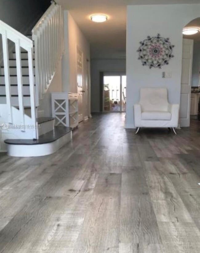 Building Photo - 1690 NE 33rd Ave