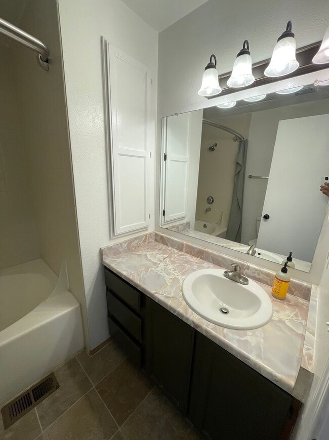 Building Photo - 4981 Garrison St