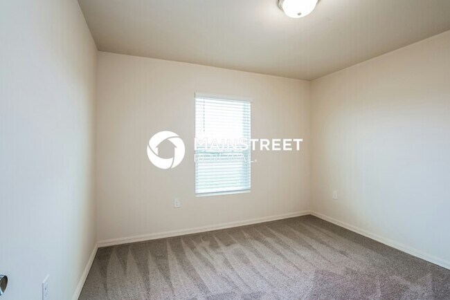 Building Photo - 4 Bedroom Pet-Friendly Home in Cape Coral, FL with Main Street Renewal