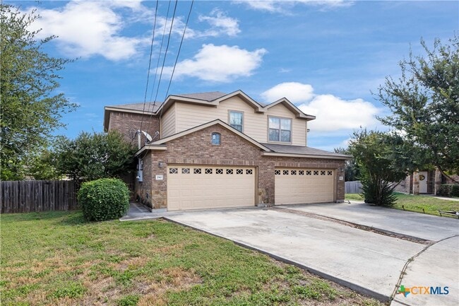 Building Photo - 290 Rosalie Dr