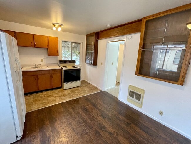Building Photo - Charming 1-Bedroom in a Great Neighborhood!