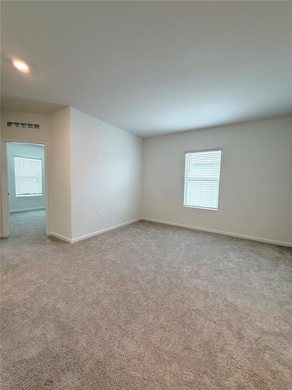 Building Photo - 2583 Skyline Lp