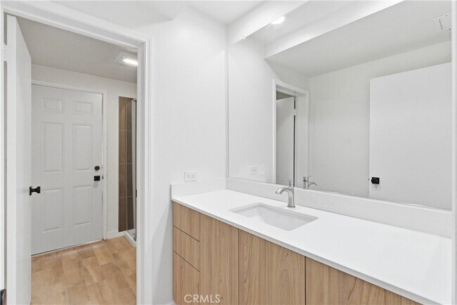 Building Photo - 5415 E Willowick Cir