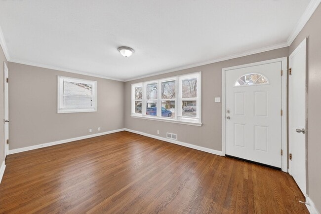 Building Photo - Now Accepting Section 8 – St. Louis, MO 3 bedroom /1 Bath Home in 63137