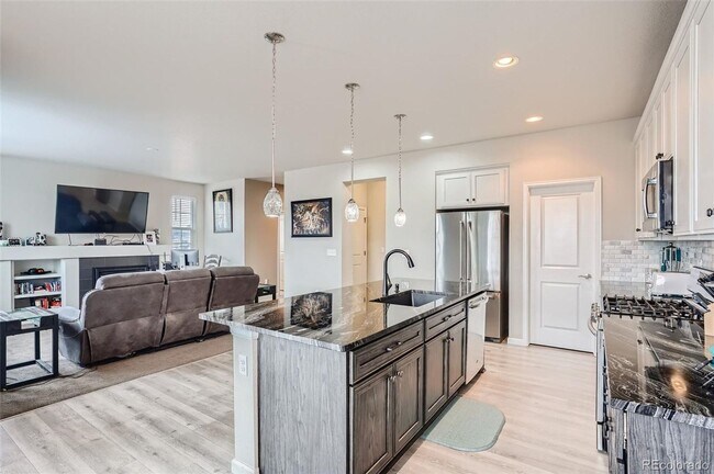 Building Photo - Single-family 3 Bed, 3 Bath home on a corner lot in The Meadows, Castle Rock