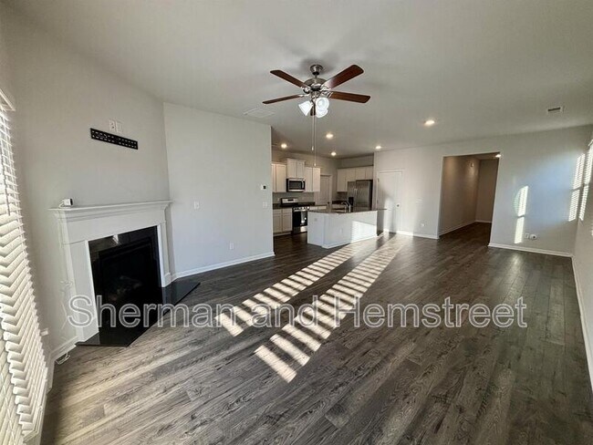 Building Photo - 248 Expedition Dr