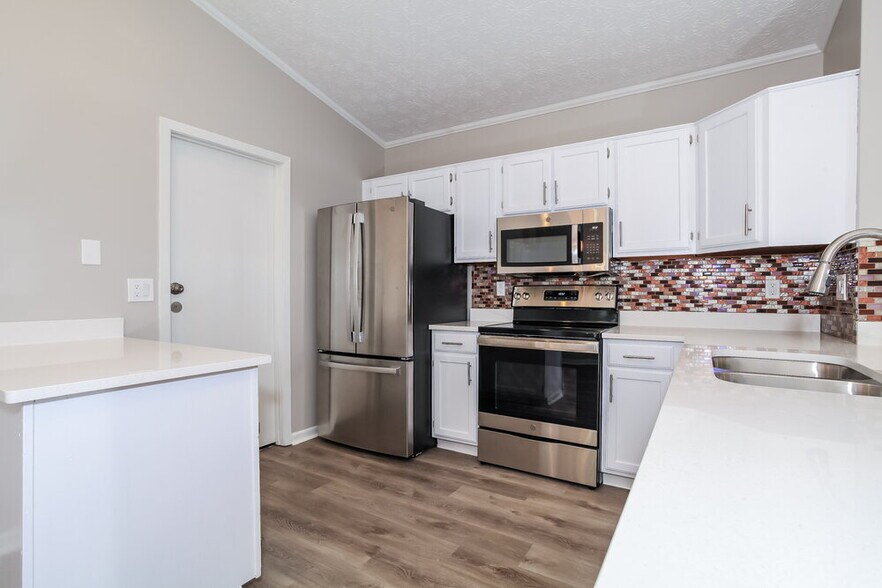 Building Photo - 3708 Fox Hunt Trail
