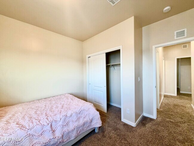 Building Photo - 13873 Sky Harbor Ave