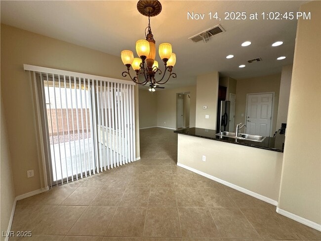 Building Photo - 6853 Feral Dove St