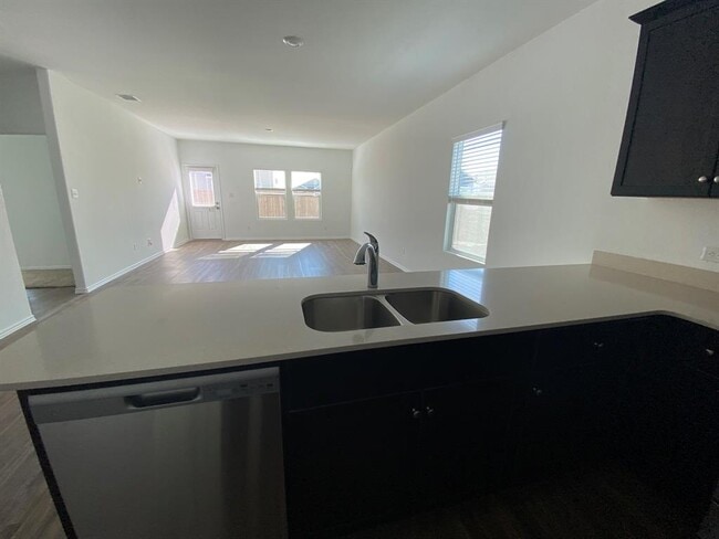 Building Photo - 117 Akela Wy