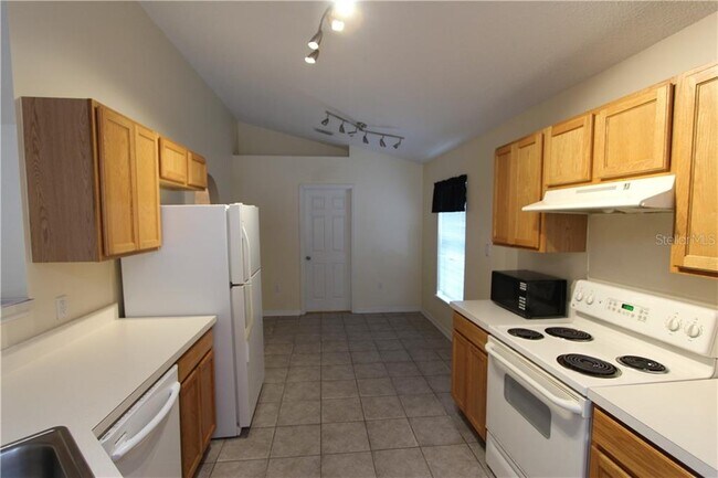 Building Photo - 14120 Econ Woods Ln