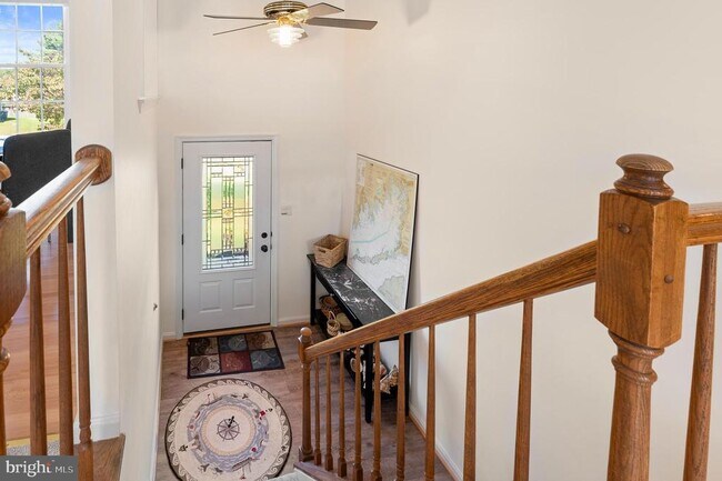 Building Photo - 1615 Spottsworth Way