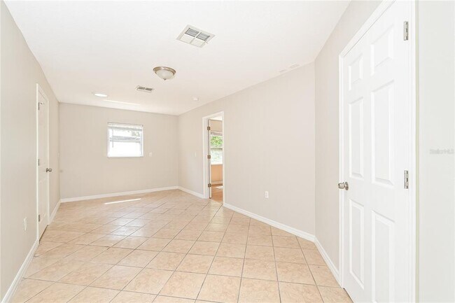 Building Photo - 436 Pomona Dr