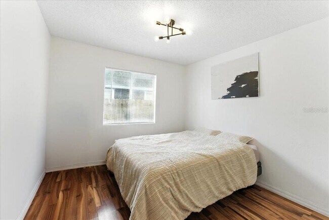 Building Photo - 174 Edgewater Cir