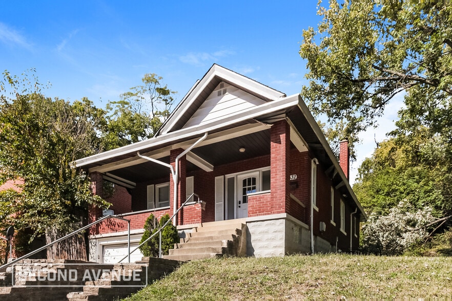 Primary Photo - 2632 Queen City Ave