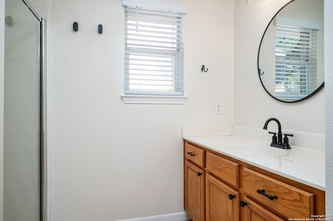 Building Photo - 963 River Rock