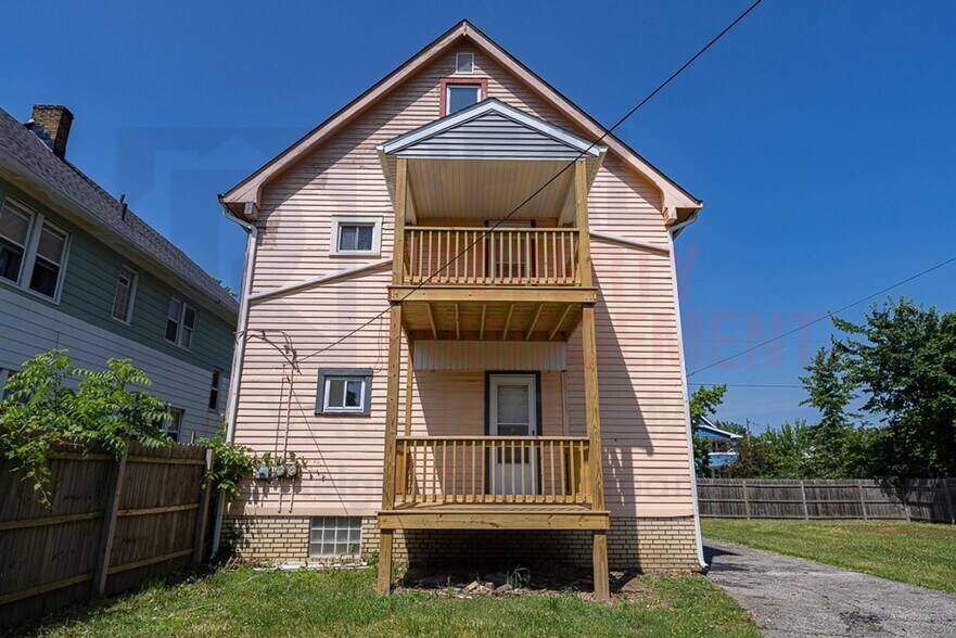 Building Photo - 3633 E 153rd St