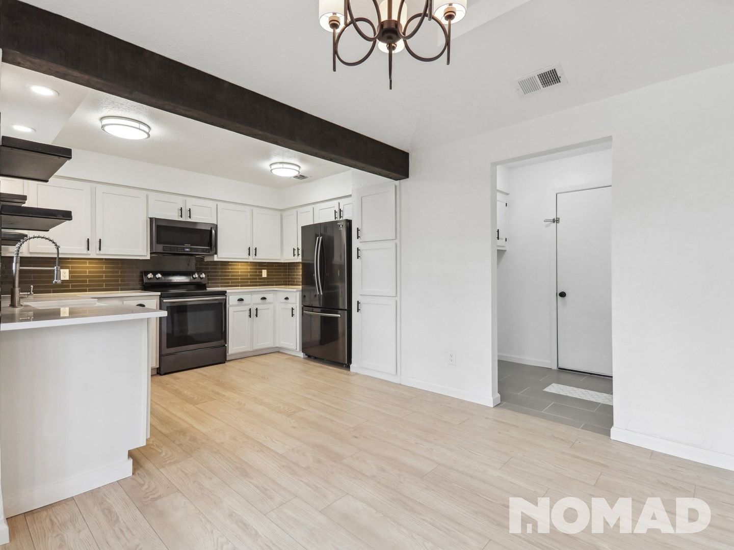 Building Photo - 2138 Pecos Dr