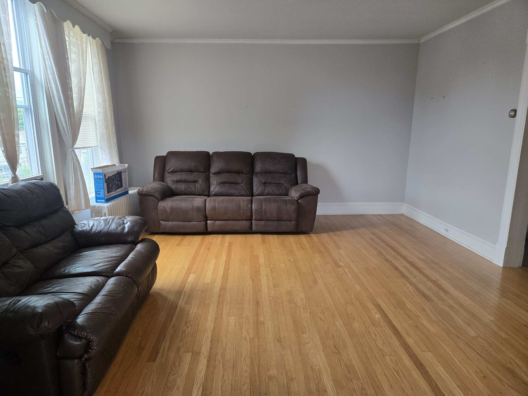 Living room - 1702 Penn Ave